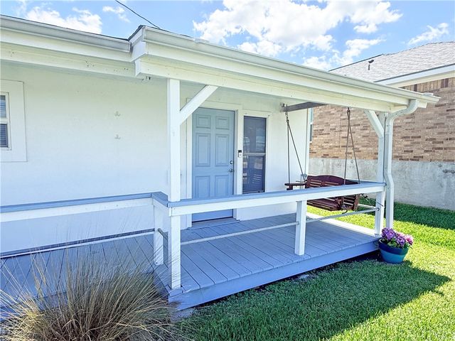 235 Ridge Harbor, Rockport, TX 78382