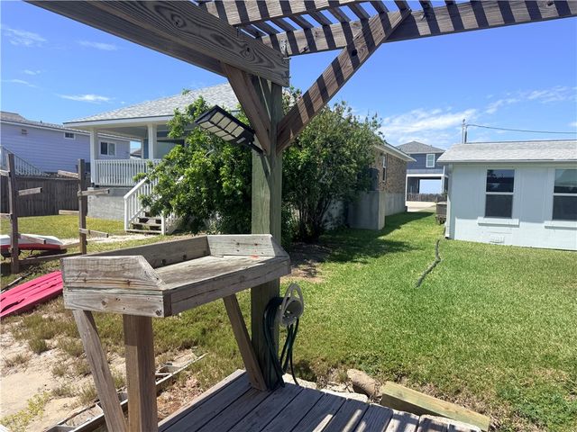 235 Ridge Harbor, Rockport, TX 78382