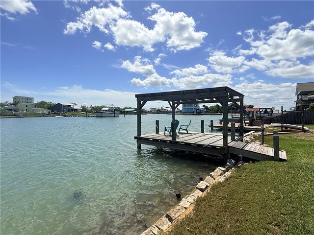 235 Ridge Harbor, Rockport, TX 78382