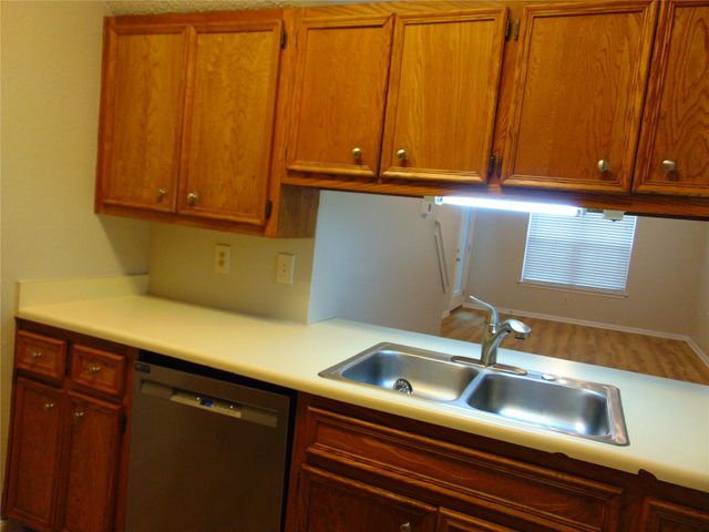 2508 Enfield RD 8, Austin, TX 78703