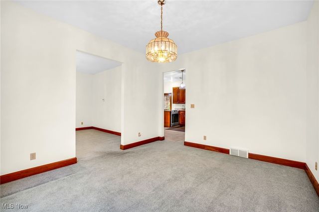 100 Merlot Court, Doylestown, OH 44230