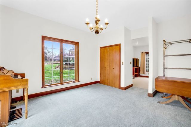 100 Merlot Court, Doylestown, OH 44230