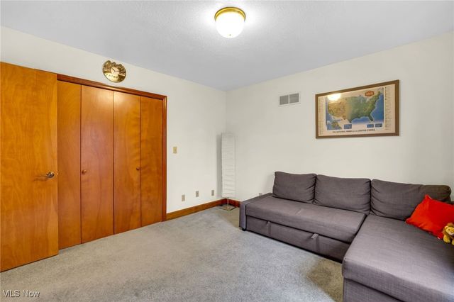 100 Merlot Court, Doylestown, OH 44230