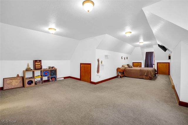 100 Merlot Court, Doylestown, OH 44230