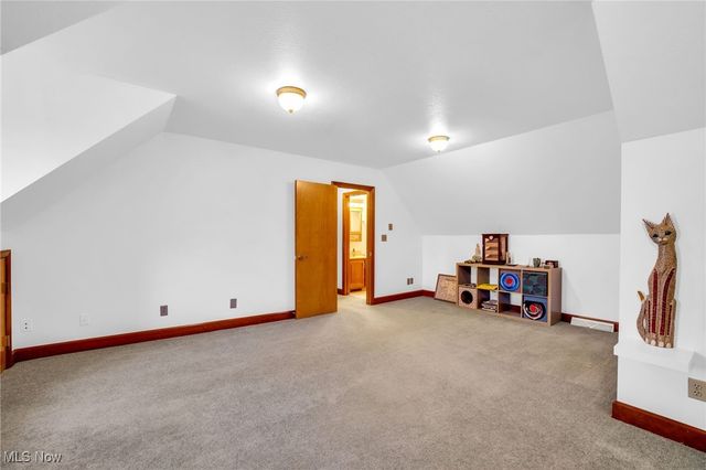 100 Merlot Court, Doylestown, OH 44230