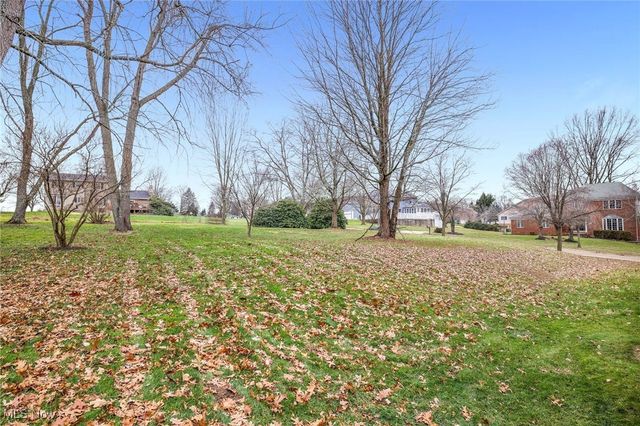 100 Merlot Court, Doylestown, OH 44230