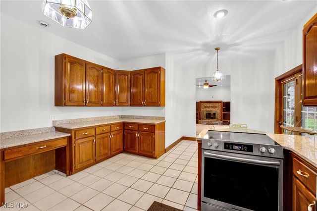 100 Merlot Court, Doylestown, OH 44230