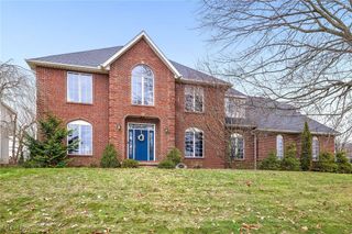 100 Merlot Court, Doylestown, OH 44230