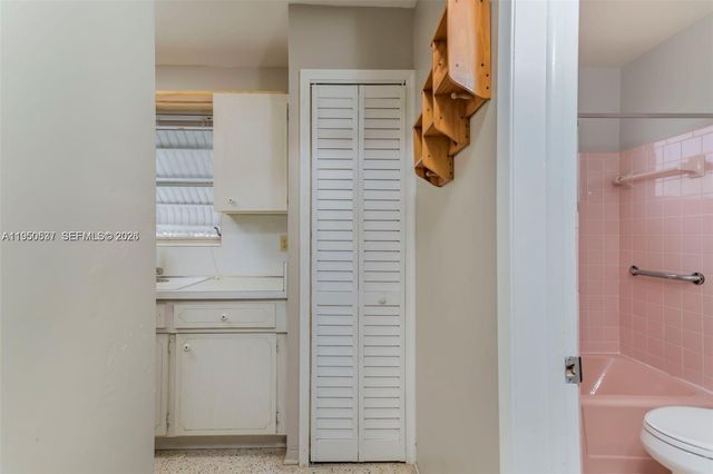 2215 Jackson St 3, Hollywood, FL 33020