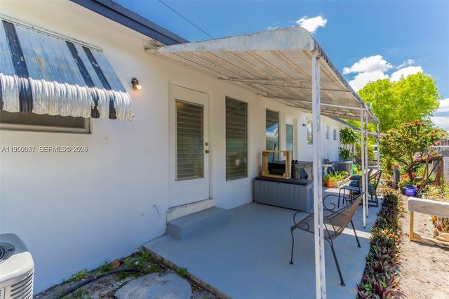 2215 Jackson St 3, Hollywood, FL 33020