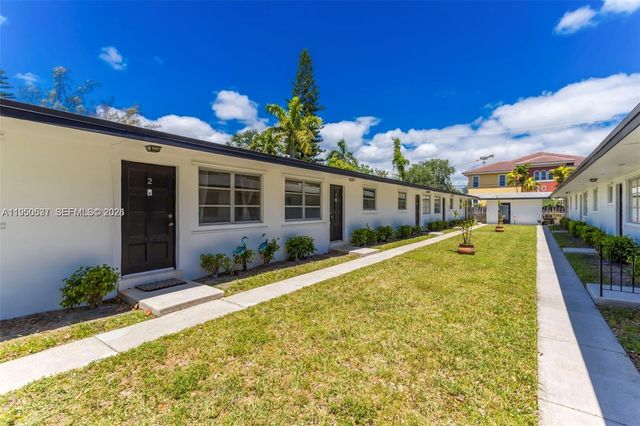 2215 Jackson St 3, Hollywood, FL 33020