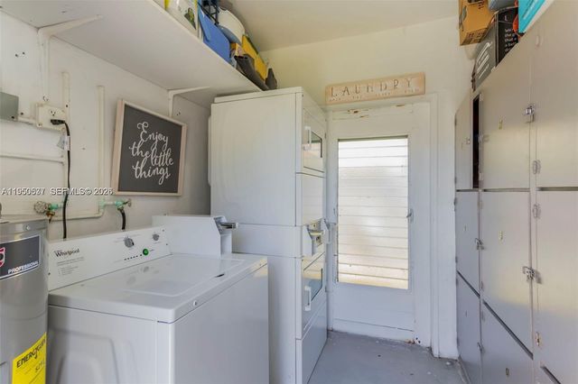 2215 Jackson St 3, Hollywood, FL 33020