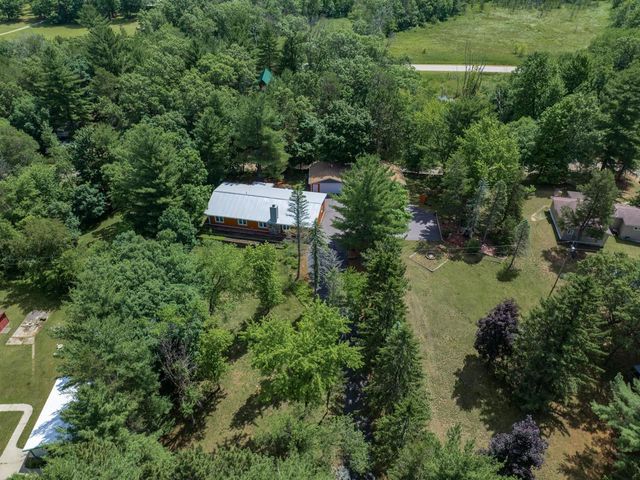 2116 Leona Street, Friendship, WI 53934