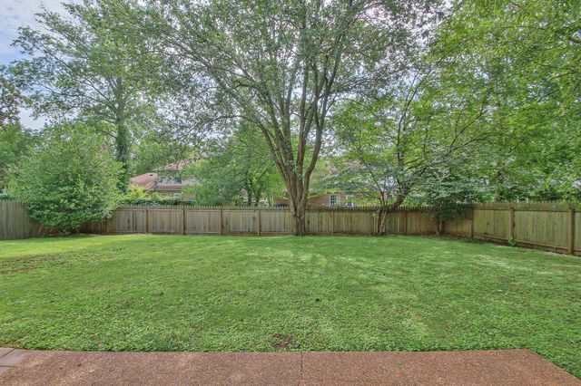 521 Maplegrove Dr, Franklin, TN 37064
