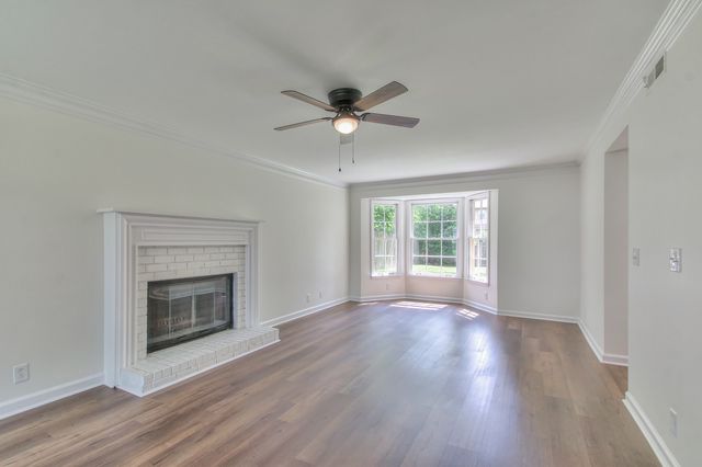 521 Maplegrove Dr, Franklin, TN 37064