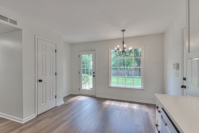 521 Maplegrove Dr, Franklin, TN 37064