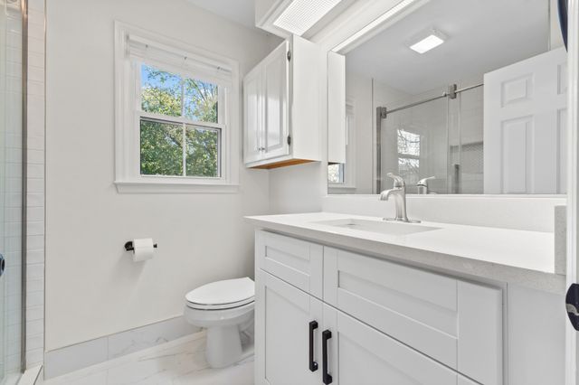 521 Maplegrove Dr, Franklin, TN 37064
