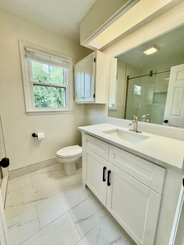 521 Maplegrove Dr, Franklin, TN 37064