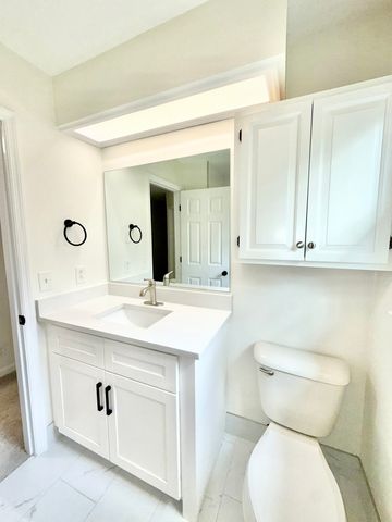 521 Maplegrove Dr, Franklin, TN 37064