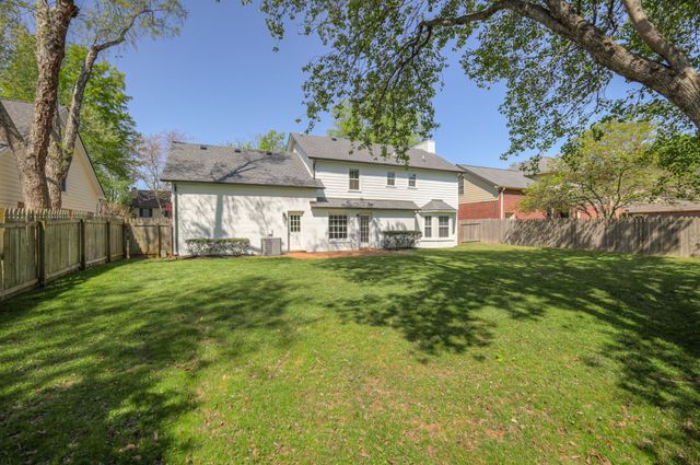 521 Maplegrove Dr, Franklin, TN 37064