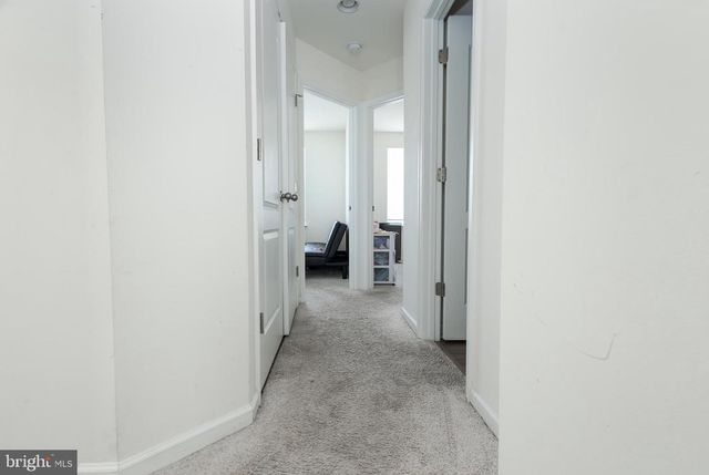 12 ORCHARD GREEN DR, Charles Town, WV 25414