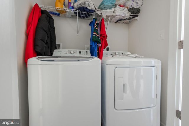 12 ORCHARD GREEN DR, Charles Town, WV 25414