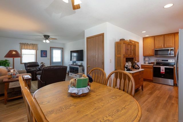 603 4th Ave., Parkersburg, IA 50665