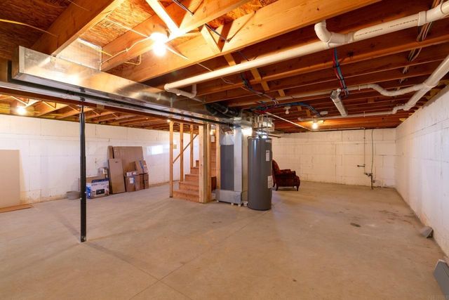 603 4th Ave., Parkersburg, IA 50665