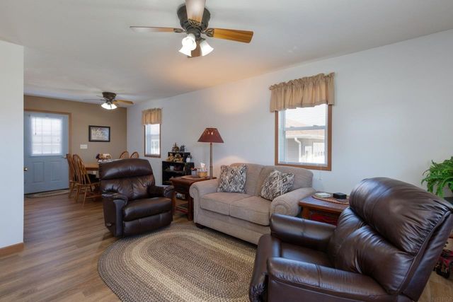 603 4th Ave., Parkersburg, IA 50665