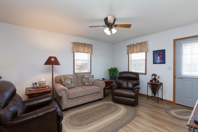 603 4th Ave., Parkersburg, IA 50665