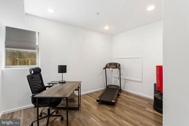 867 N OPAL ST, Philadelphia, PA 19130