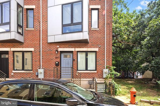 867 N OPAL ST, Philadelphia, PA 19130