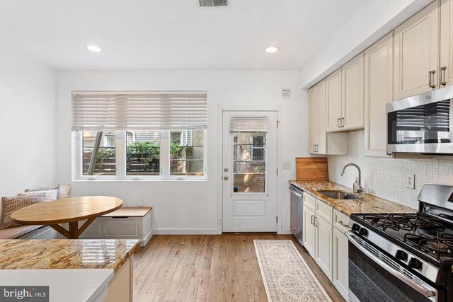 867 N OPAL ST, Philadelphia, PA 19130