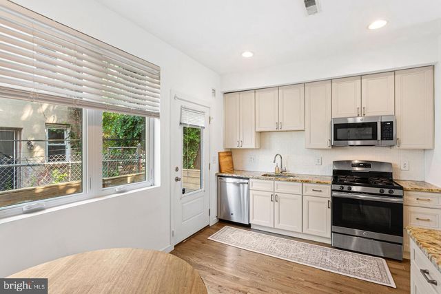 867 N OPAL ST, Philadelphia, PA 19130