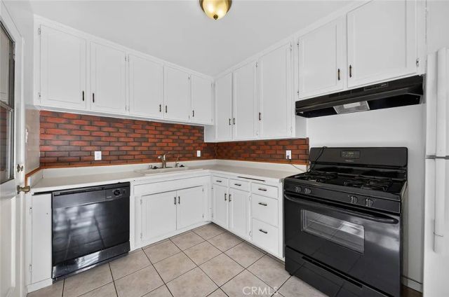 16734 E Devanah, Covina, CA 91722