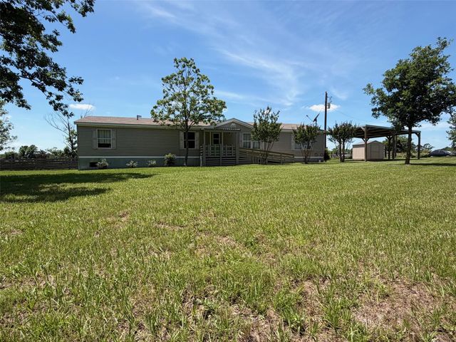 521 County Road 3070, Crockett, TX 75835