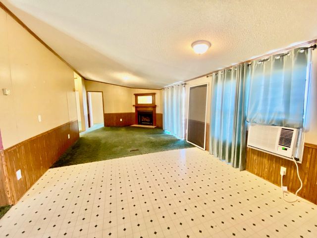 521 County Road 3070, Crockett, TX 75835