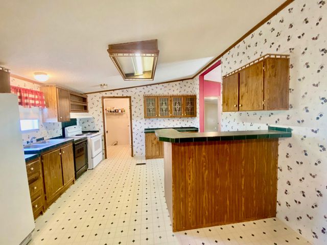 521 County Road 3070, Crockett, TX 75835