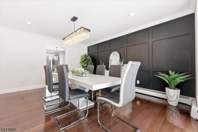 79 Melrose Dr, Chester Twp., NJ 07930