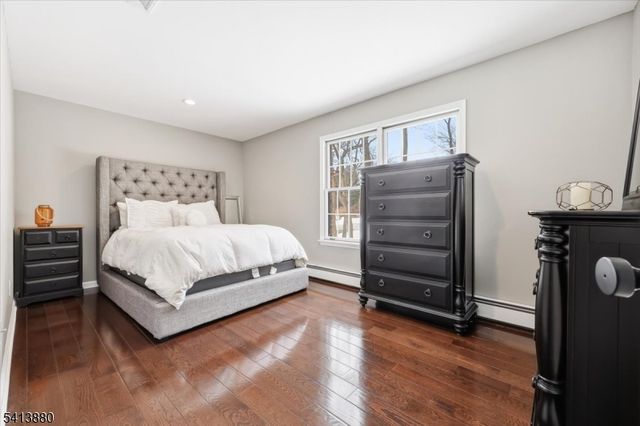 79 Melrose Dr, Chester Twp., NJ 07930