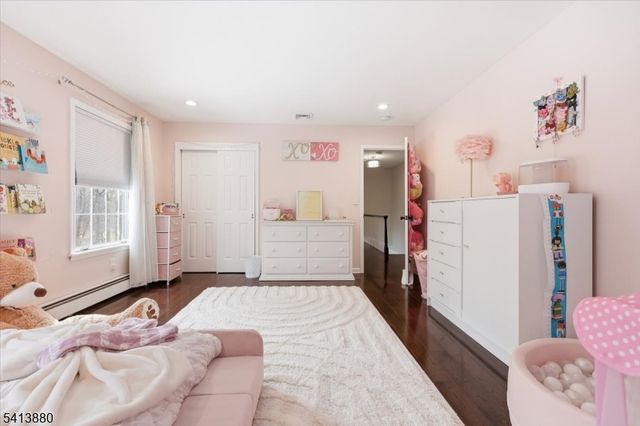 79 Melrose Dr, Chester Twp., NJ 07930