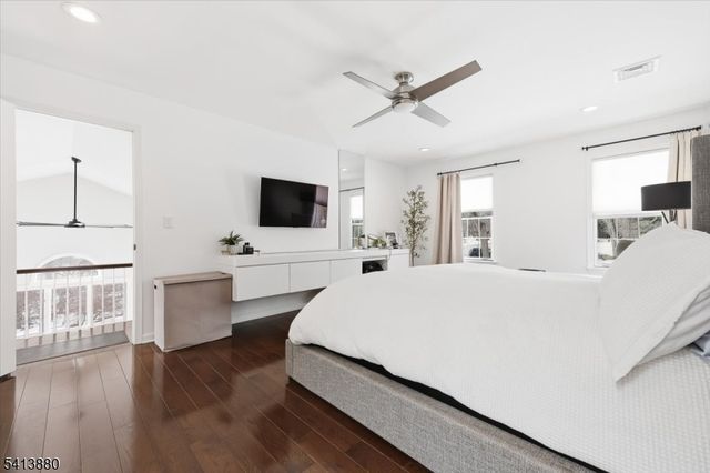 79 Melrose Dr, Chester Twp., NJ 07930