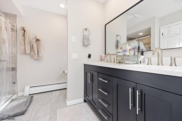 79 Melrose Dr, Chester Twp., NJ 07930