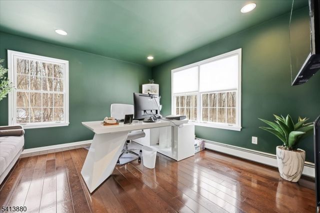 79 Melrose Dr, Chester Twp., NJ 07930