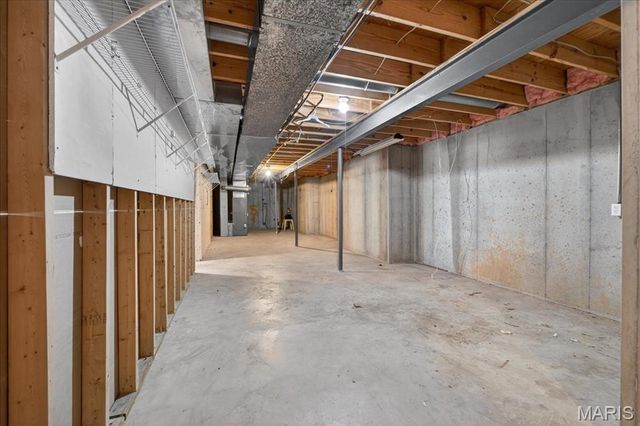 2450 Dunheath Lane, O'fallon, MO 63368