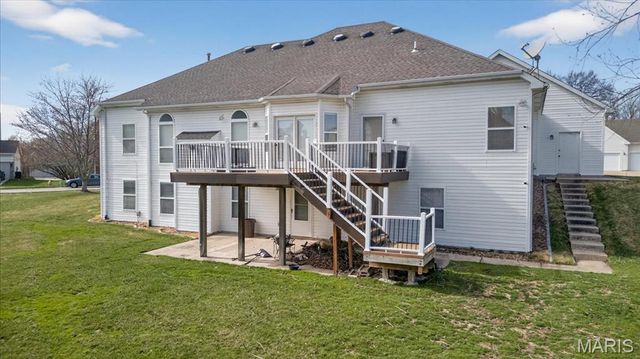 2450 Dunheath Lane, O'fallon, MO 63368