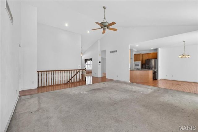 2450 Dunheath Lane, O'fallon, MO 63368