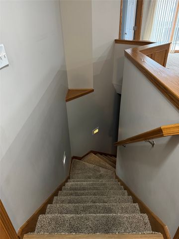 736 SE Ponds Edge Lane, Ankeny, IA 50021