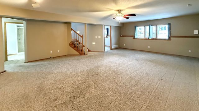 736 SE Ponds Edge Lane, Ankeny, IA 50021