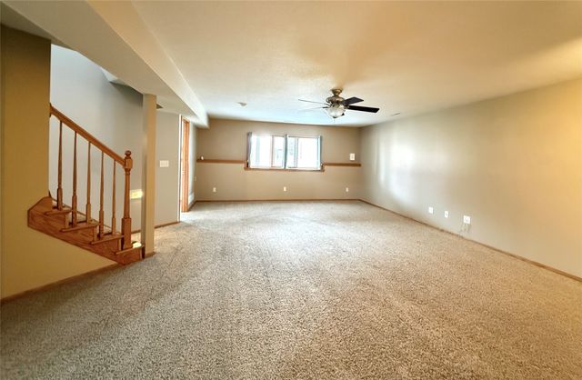 736 SE Ponds Edge Lane, Ankeny, IA 50021